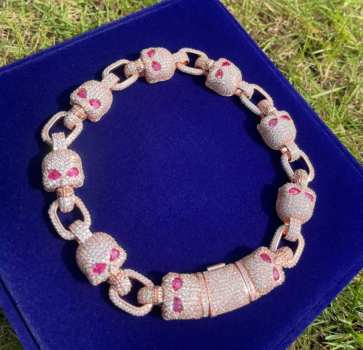 La Del Chino 💀(Necklace)