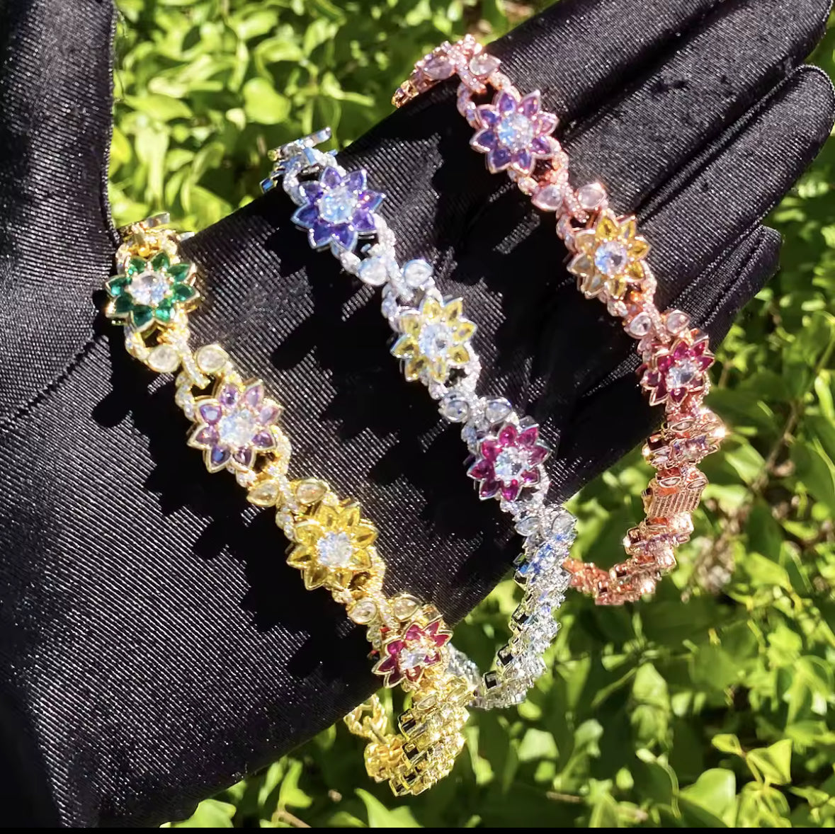 Las Flores (necklace)