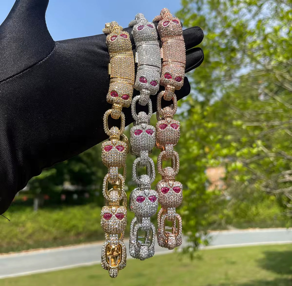 La Del Chino 💀(Necklace)