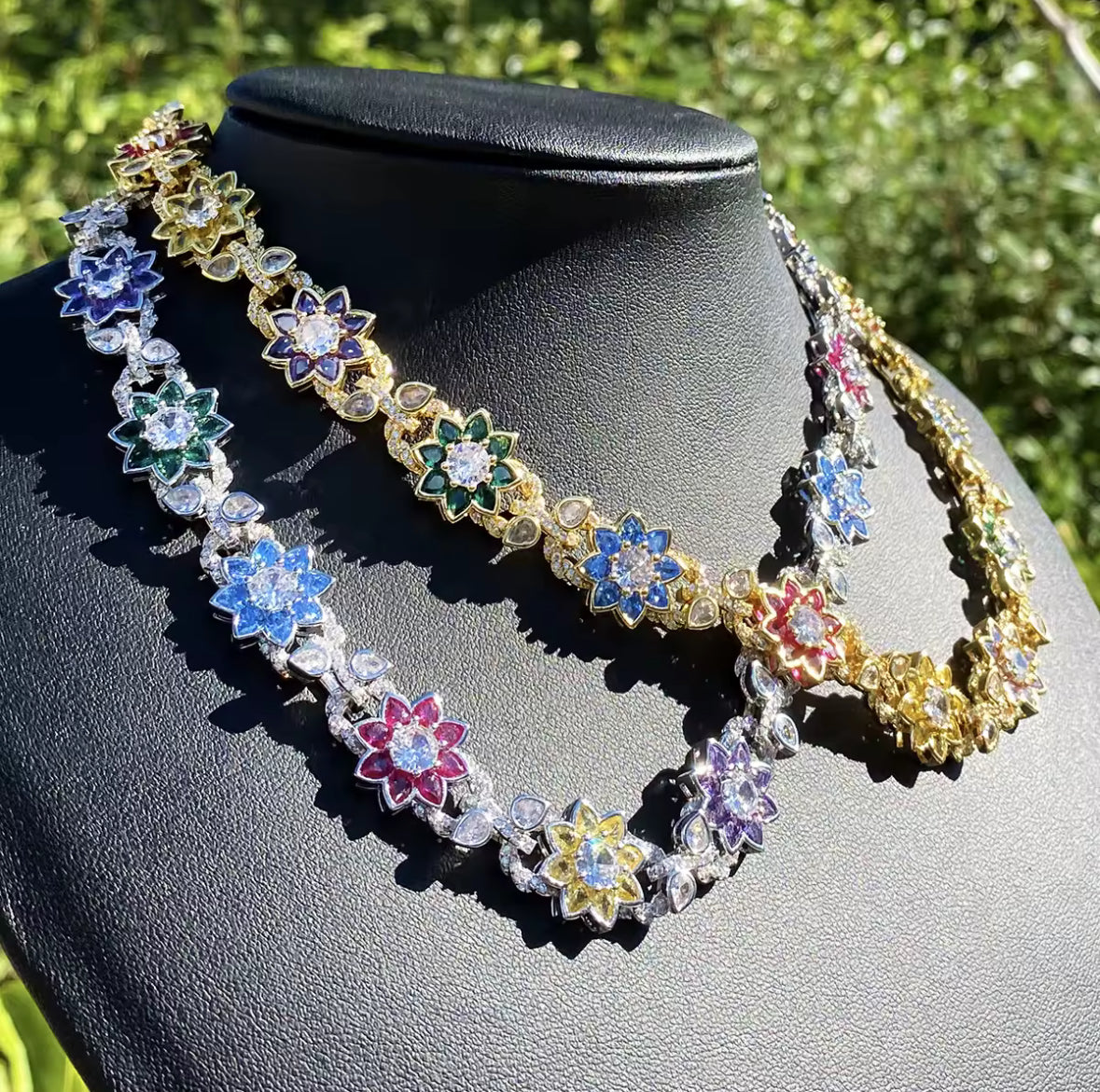 Las Flores (necklace)