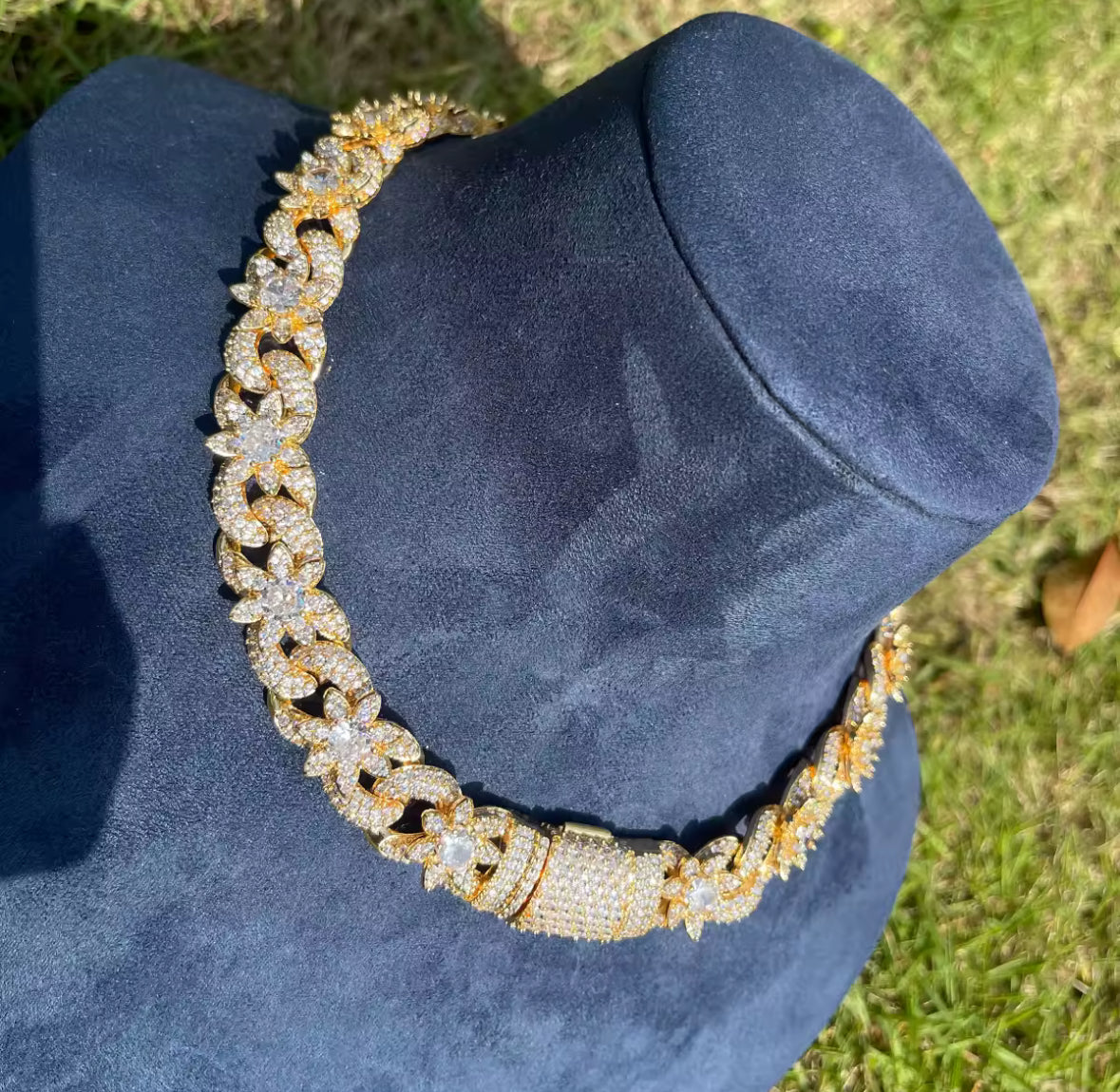 La Floriada (Necklace)