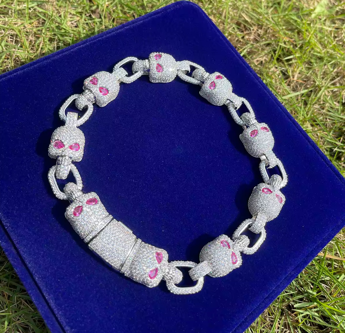 La Del Chino 💀(Necklace)