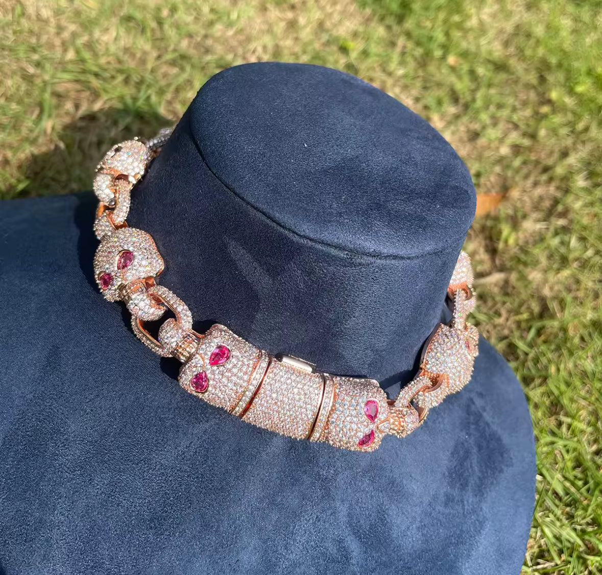 La Del Chino 💀(Necklace)