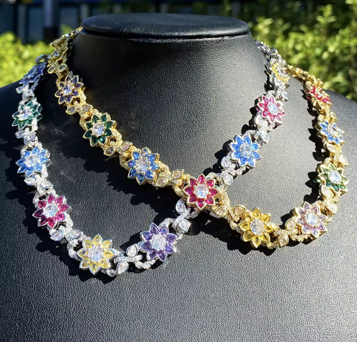 Las Flores (necklace)